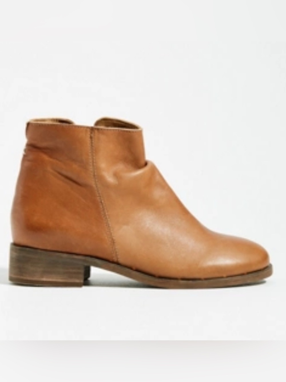 Beek Quail Ankle Boots NEW!
Size 9